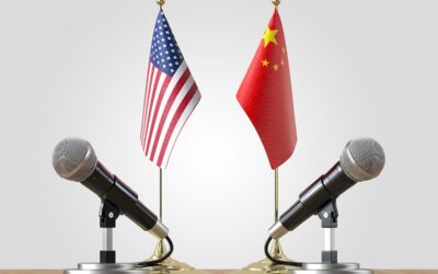 Former U.S. diplomat criticizes Washington for risking U.S.-China relations